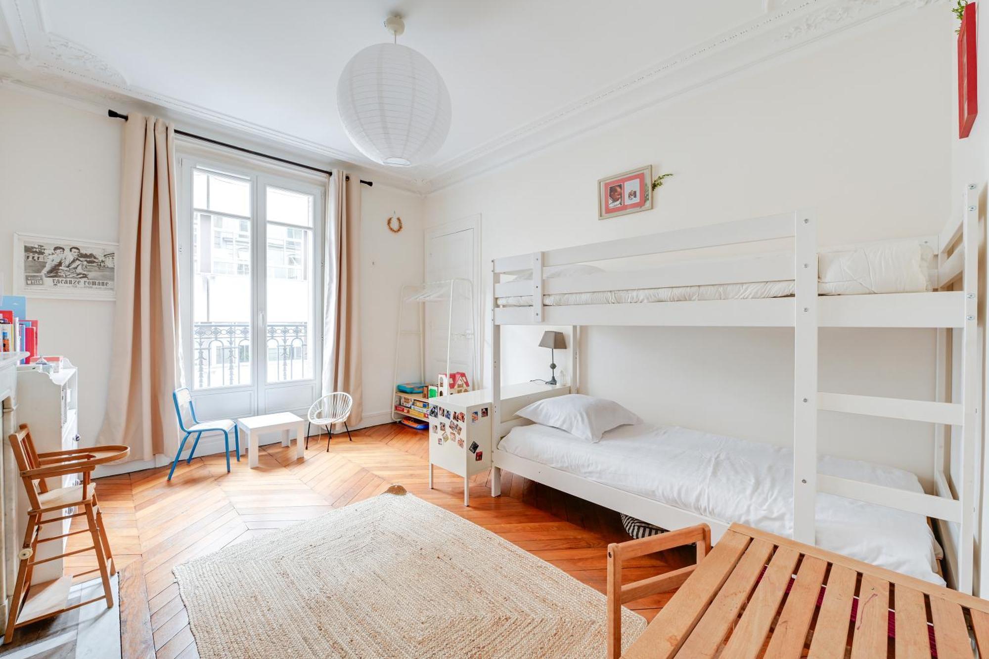 Apartment Veeve - Cartographer's Haven Paris